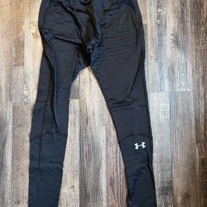 Under Armour Men's Black Base Layer Pants